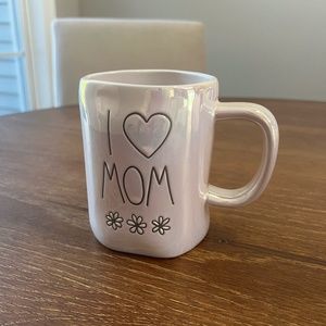 Rae Dunn I Love Mom Mug